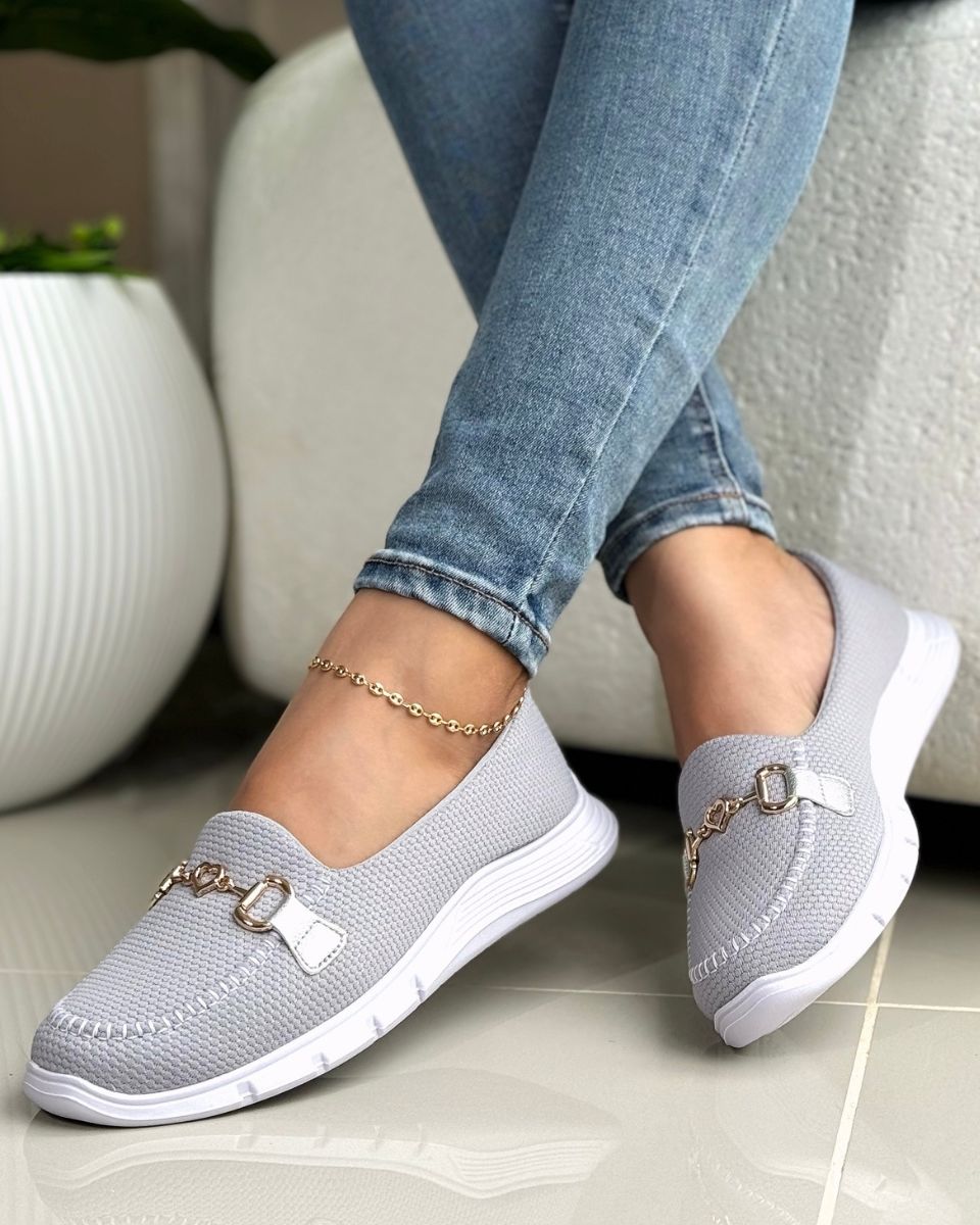 Zapatillas  Hermosa baleta herraje